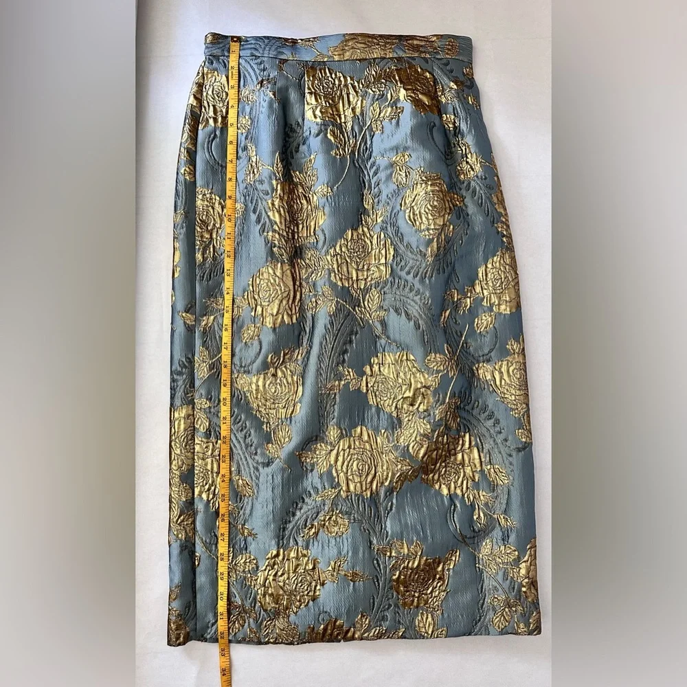 Lily & Taylor New York Couture LUXURY DESIGNER 2pc Women’s Suit Size 6 - Picture 12 of 17